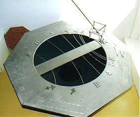 Horizontale zonnewijzer (mei 2000)